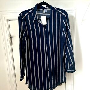 H&M navy pinstripe blouse Size 6